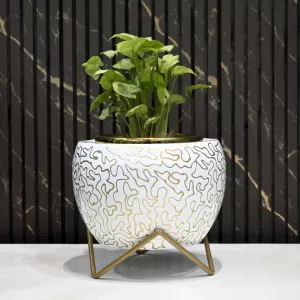 Elegant Metal Planter with Stand MP307